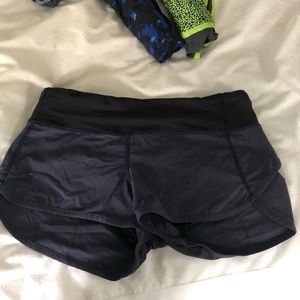 Lululemon speed up shorts Sz4  limited ed